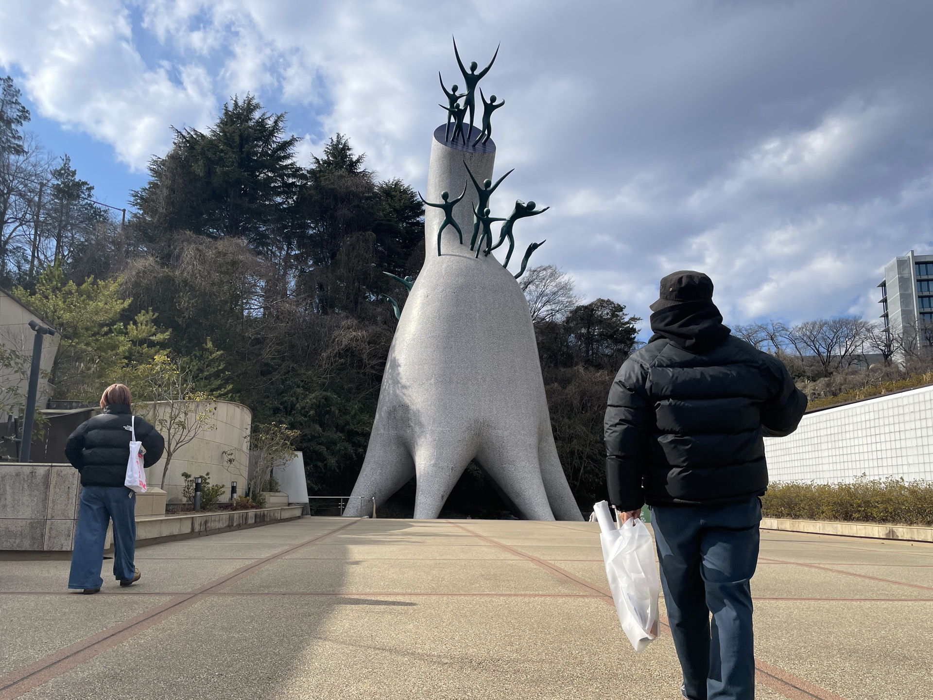 川崎市岡本太郎美術館 TARO OKAMOTO MUSEUM OF ART