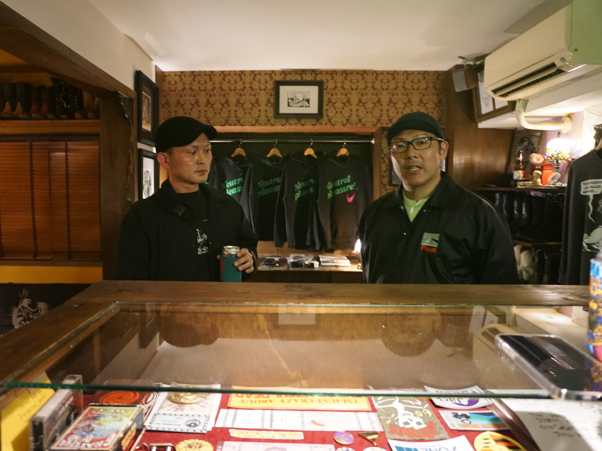 ニュートラル NEUTRAL