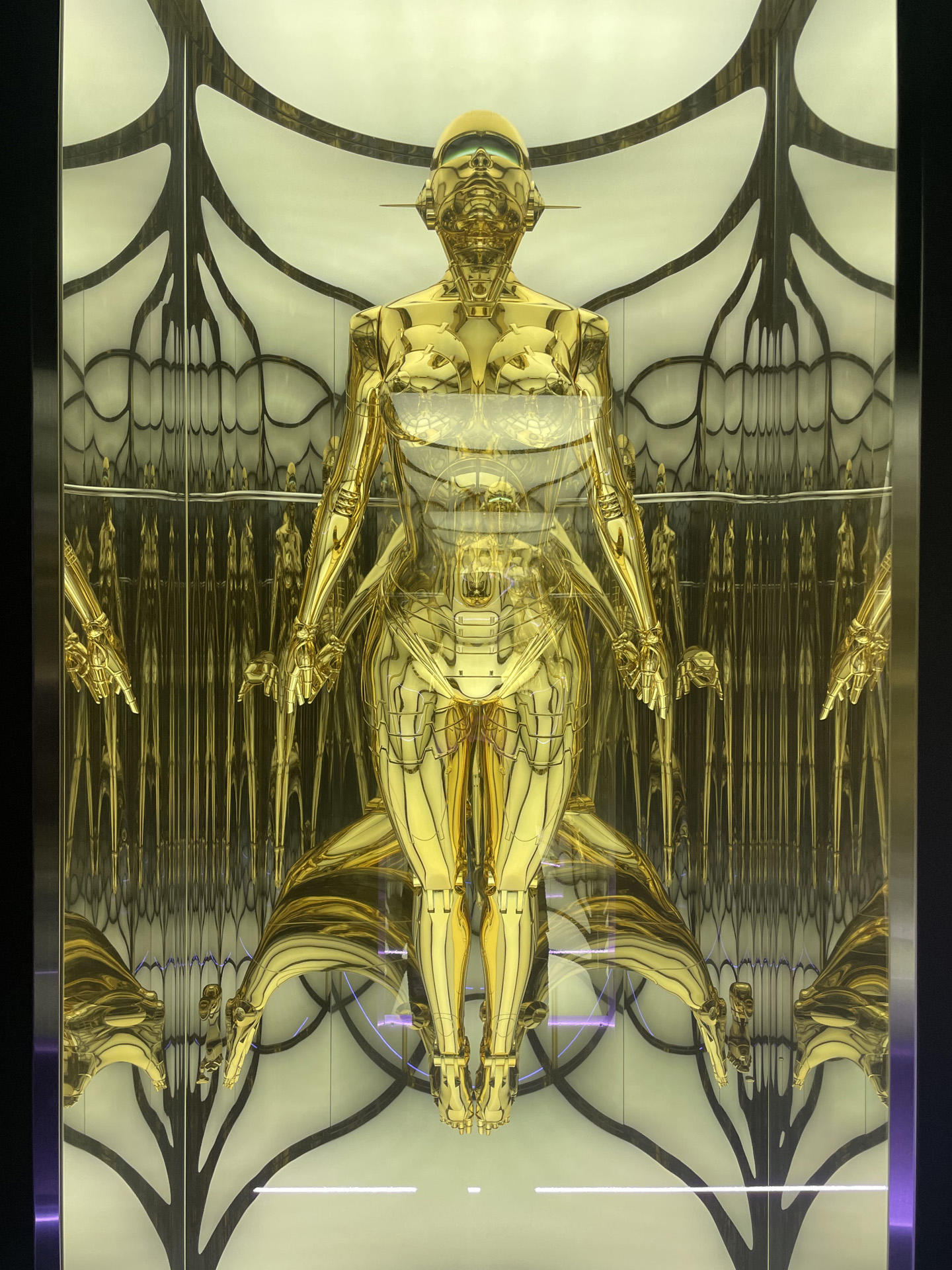 空山基 HAJIMESORAYAMA SORAYAMA光・透明・反射TOKYO