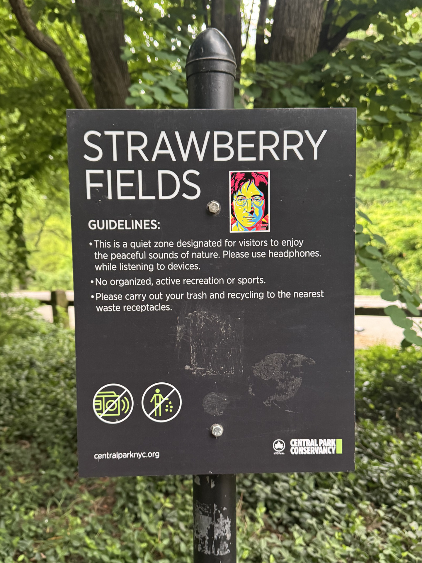 ストロベリーフィールズ ニューヨーク マンハッタン strawberryfields newyork manhattan