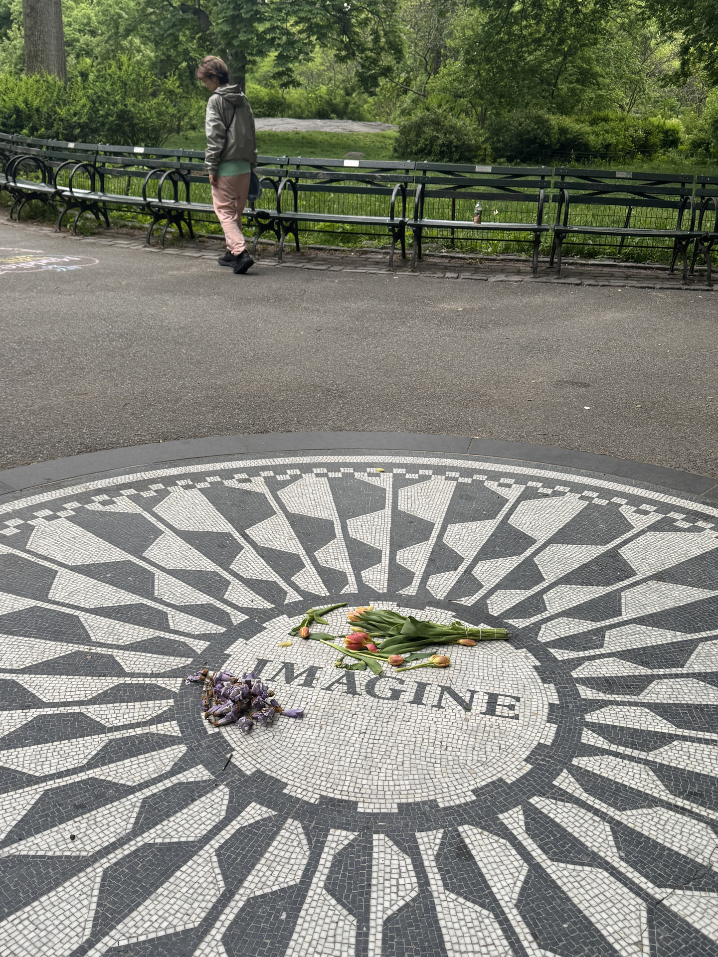ストロベリーフィールズ ニューヨーク マンハッタン strawberryfields newyork manhattan