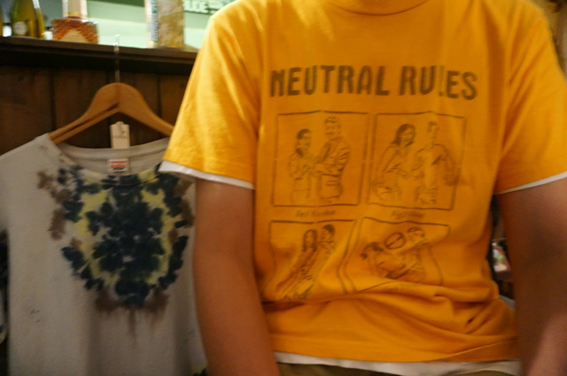 NEUTRAL（ニュートラル）製のSTENCIL（ステンシル）Tシャツ