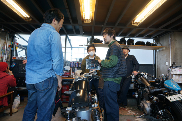 HIDE MOTORCYCLE（ヒデモーターサイクル） HIDEMO（ヒデモ）SKOP PAINT WORKのピンストライプ ペイントイベント